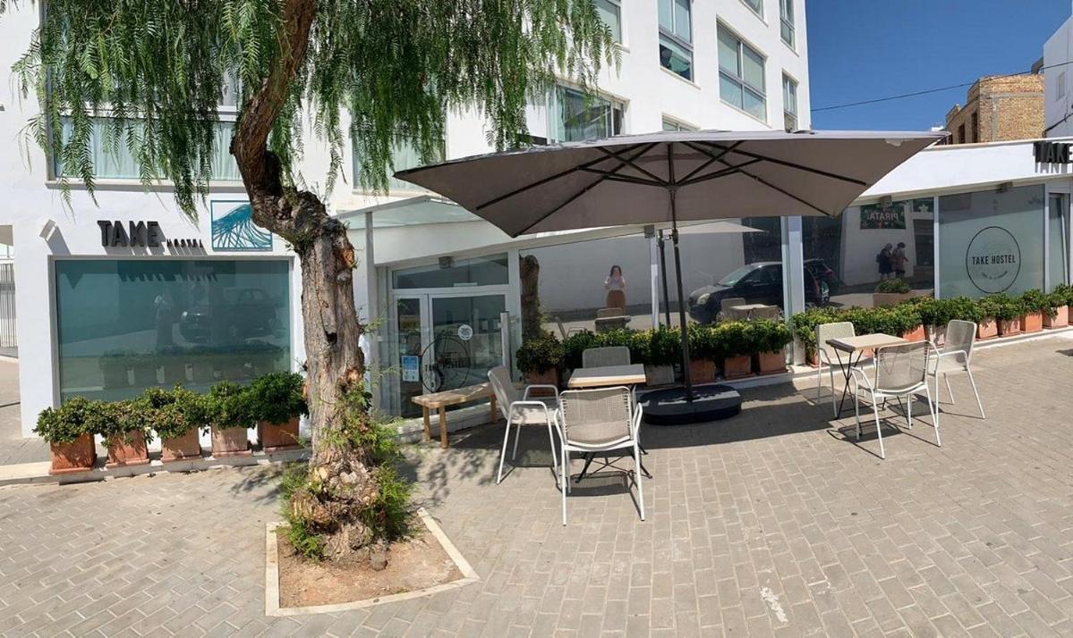 Take Surf Hostel Conil Conil De La Frontera Esterno foto