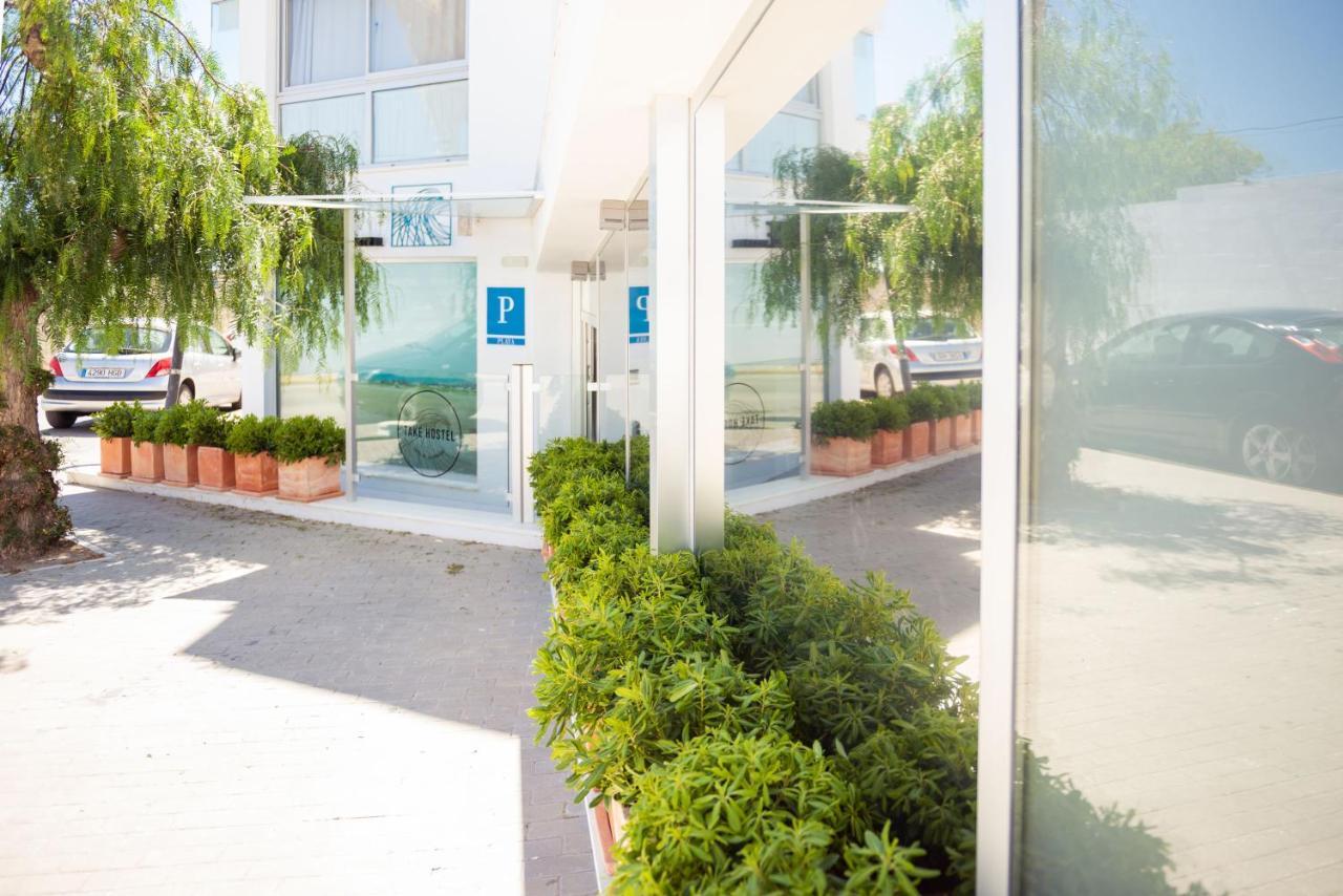 Take Surf Hostel Conil Conil De La Frontera Esterno foto